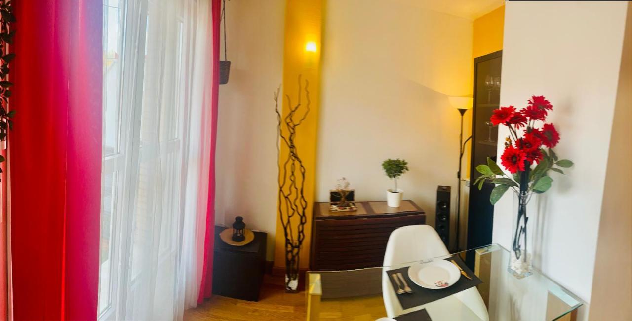 Atico & Terraza A 6 Minutos En Metro De Atocha Estacion Central Madrid Ngoại thất bức ảnh