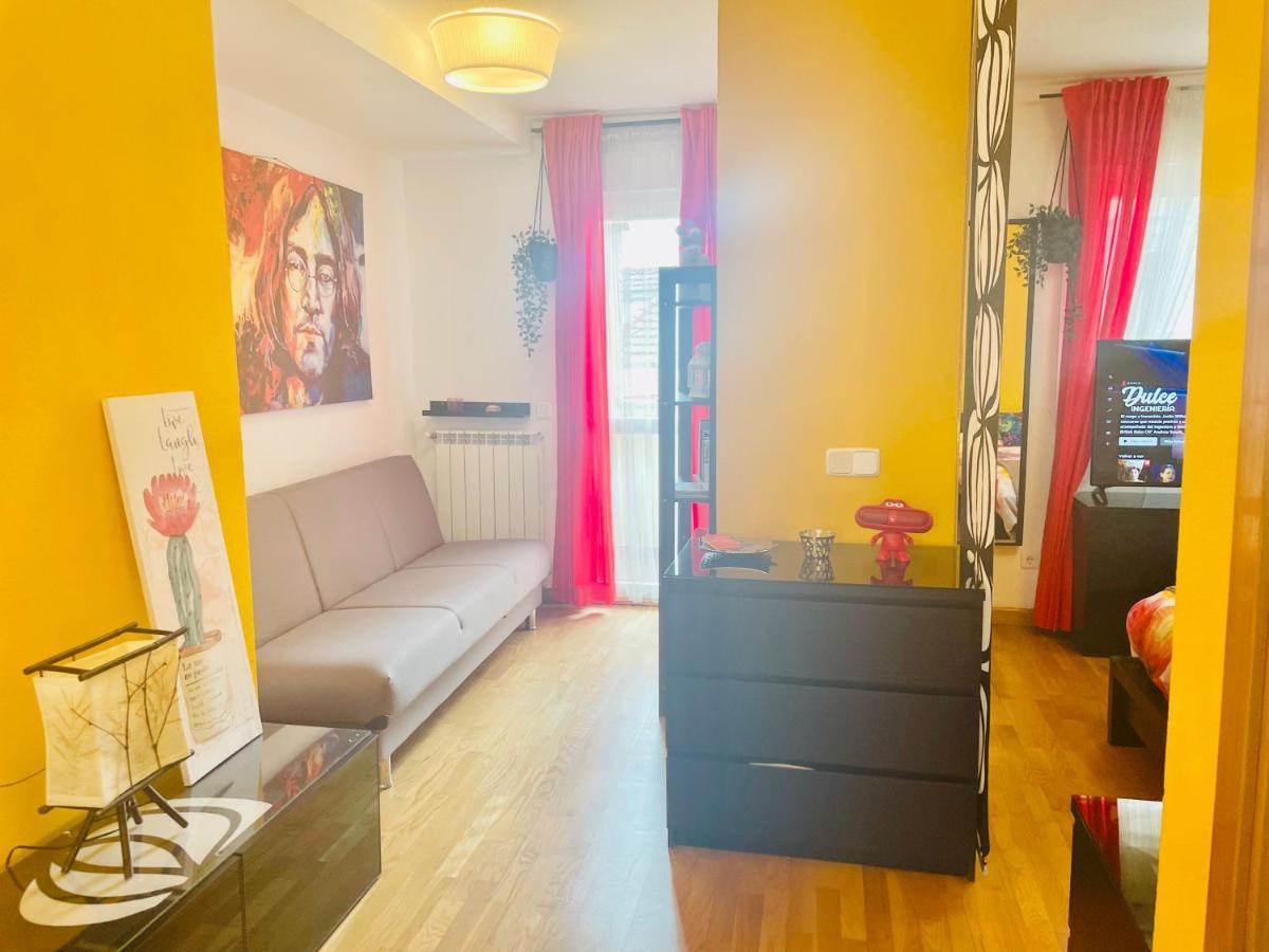 Atico & Terraza A 6 Minutos En Metro De Atocha Estacion Central Madrid Ngoại thất bức ảnh