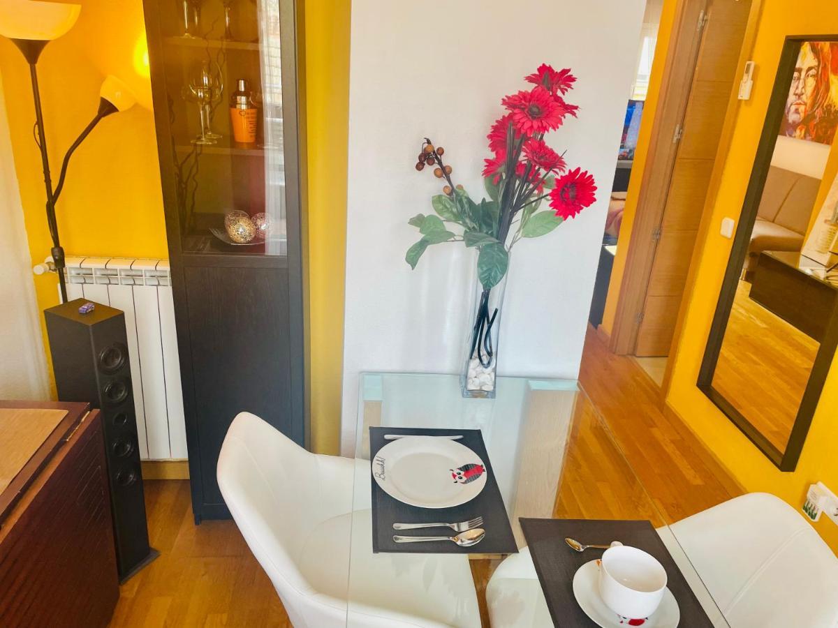 Atico & Terraza A 6 Minutos En Metro De Atocha Estacion Central Madrid Ngoại thất bức ảnh